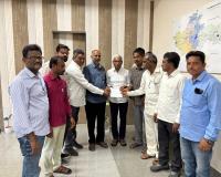 జర్నలిస్టుల సమస్యలు పరిష్కరించాలి 