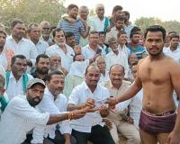 సాలూరలో మిన్నంటిన కుస్తీ పోటీల సందడి