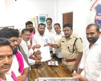 తగిలేపల్లి మాజీ సర్పంచ్‌ హత్య ఘటనపై చట్టపరమైన విచారణ జరపాలి