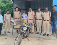 టీవీఎస్ ఎక్స్‌ఎల్‌పై గంజాయి రవాణా.. మహారాష్ట్ర వ్యక్తి అరెస్టు
