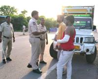 సాలూర చెక్‌పోస్ట్ వద్ద డ్రంక్ అండ్ డ్రైవ్ తనిఖీలు
