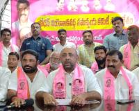 బీఆర్‌ఎస్‌ పనులకే కొబ్బరికాయలు కొడుతున్నారు : బోధన్‌లో కాంగ్రెస్‌పై షకీల్‌ ధ్వజం