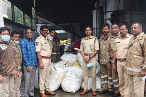వరంగల్ పోలీస్ కమిషనరేట్ లో 856 కిలోల గంజాయి దగ్ధం