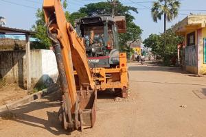 ప్రజాధనం నిర్వీర్యం... నిరుపయోగం...