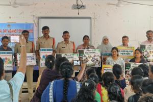 మాదకద్రవ్యాల పై సామూహిక ప్రతిజ్ఞ