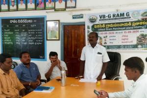 ప్రతి ఇంటా ఇంకుడు గుంతలు తప్పనిసరి : సర్పంచ్ మహబూబ్