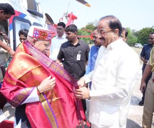 భద్రాచలంలో గవర్నర్ శివప్రతాప్ శుక్ల 