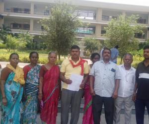 తీర్మానం చేసి ఆరేళ్లు.. నిరుపేదలకు అందని ఇళ్ల స్థలాలు