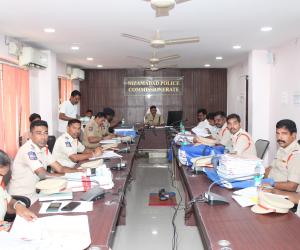 బోధన్ డివిజన్‌లో నేరాల నియంత్రణపై సీపీ సమగ్ర సమీక్ష
