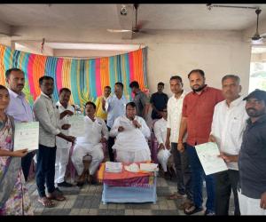సీఎంఆర్ చెక్కులను పంపిణీ చేసిన ఎమ్మెల్యే పోచారం శ్రీనివాస్ రెడ్డి