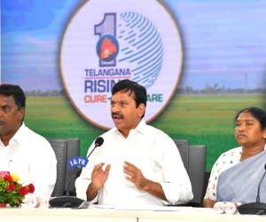సర్కారీ బడుల్లో అందరికీ భోజనం.. 
